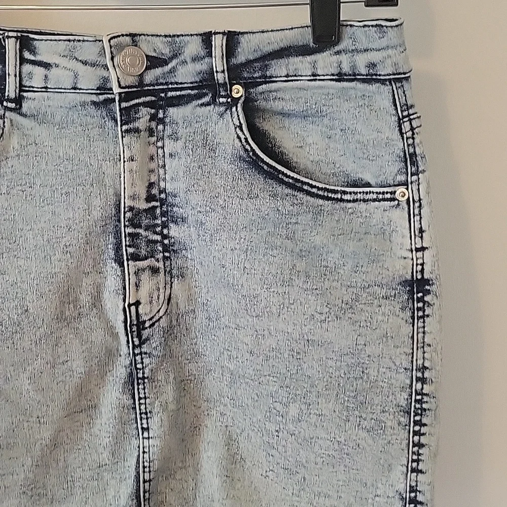 Zara Acid Wash Skirt - Picture 2 of 5